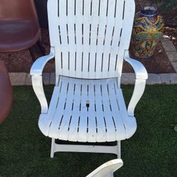 Pool Chairs And Table