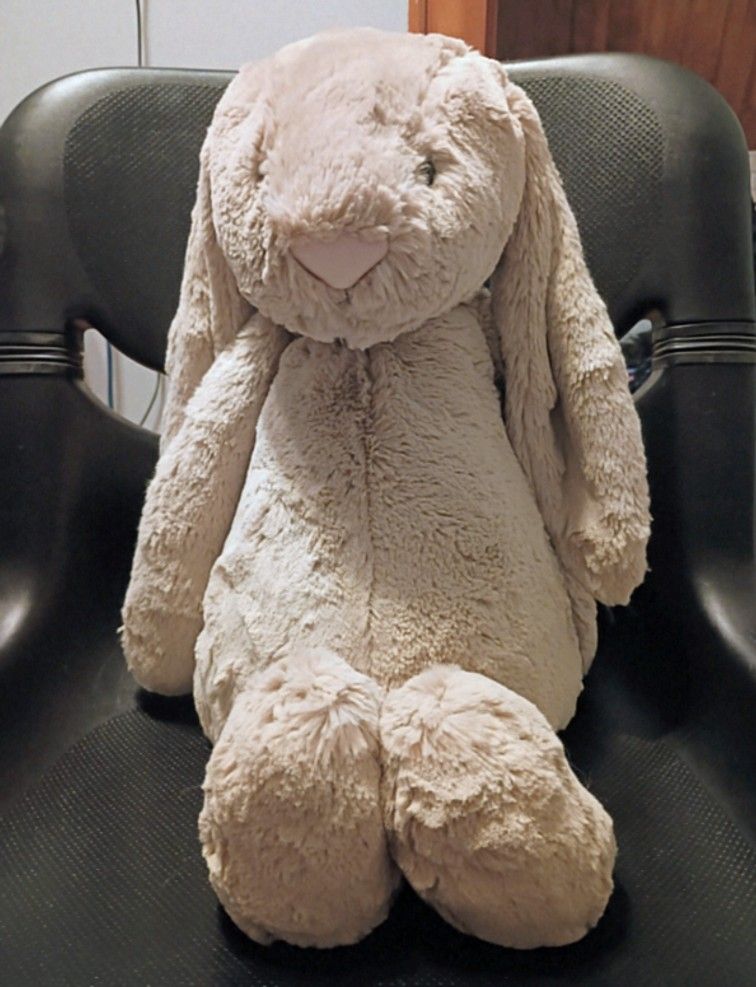 JELLYCAT BASHFUL BUNNY HUGE