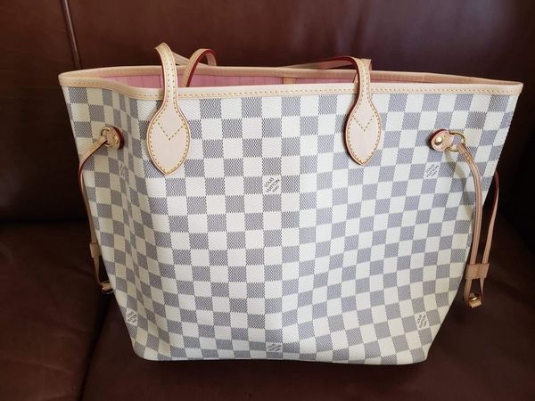 Louis Vuitton Neverfull MM Azure Damier for Sale in Dallas, TX - OfferUp