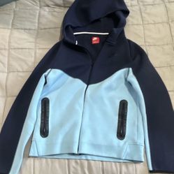 Multi blue color nike tech, kids extra large