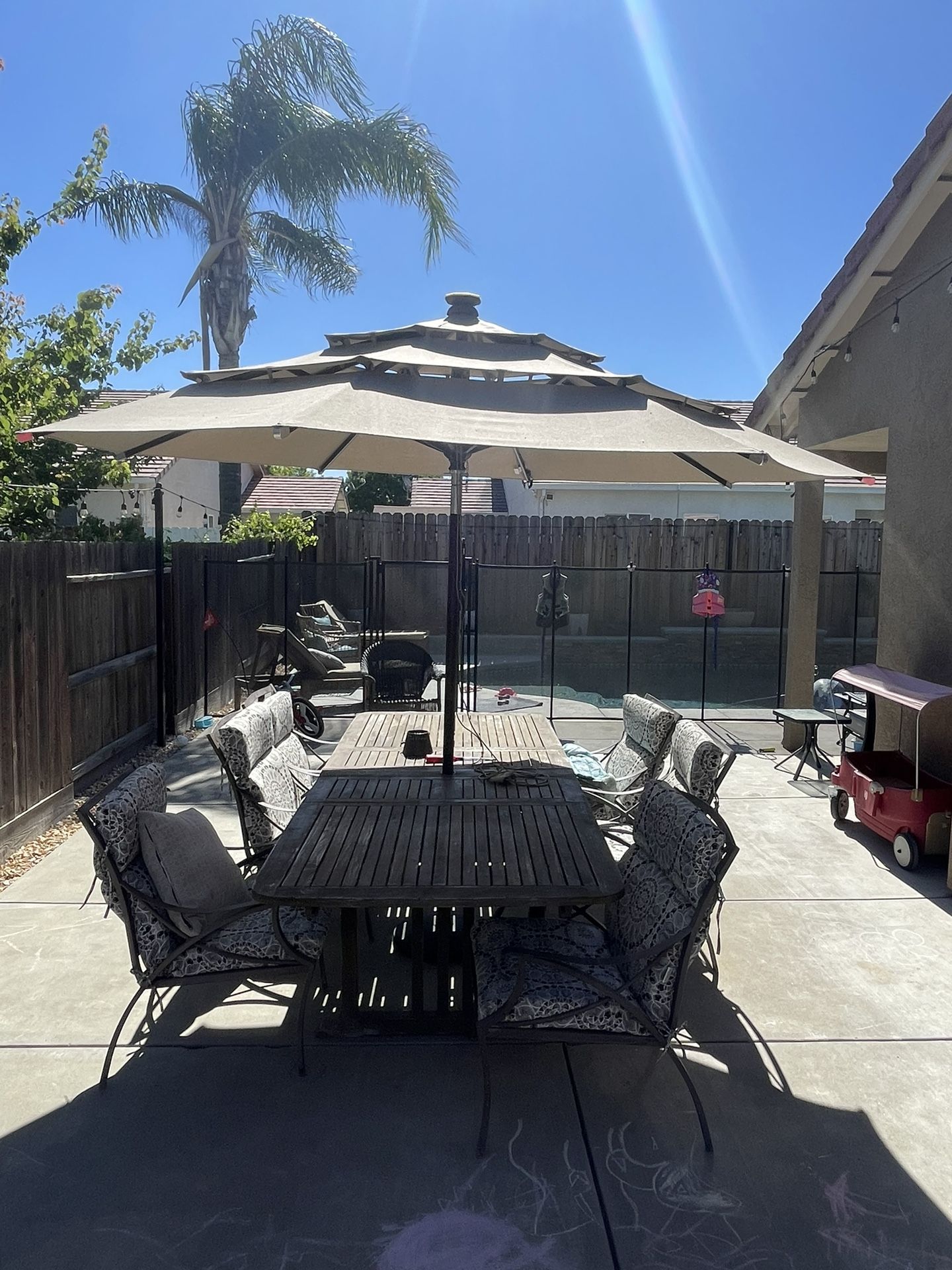 Teak Wood Table With Chairs Snd Light Up Umbrella