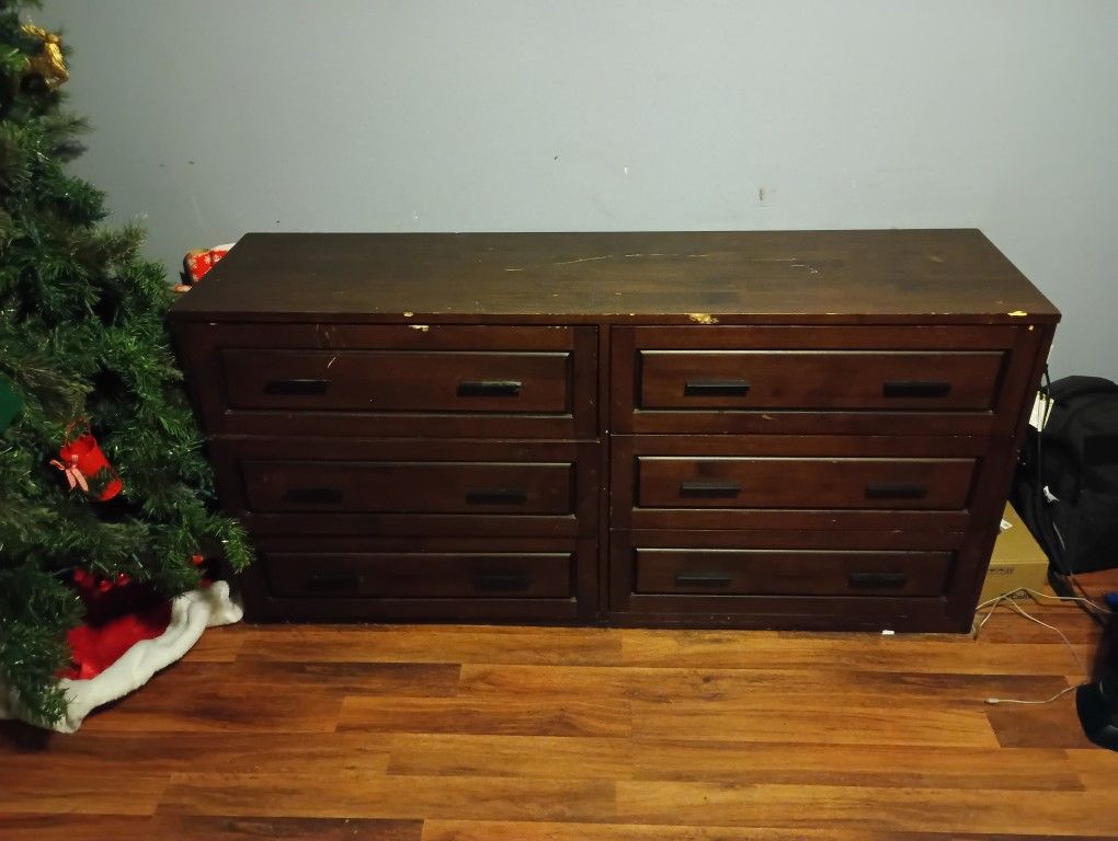 Hardwood Dresser
