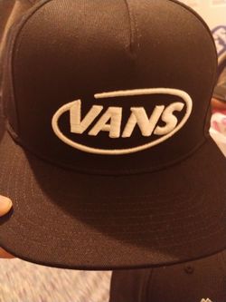 Caps