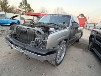 2004 Chevy Silverado For Parts Only 5.3 Engine