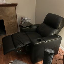Full Size Recliner With USB Ports 