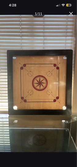 4-player 35x35 inch carromboard with 24 pieces crystal pin and one stricker