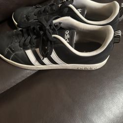 GUC Mens black/white Adidas Shoes Size 11