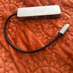 USB C adapter