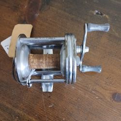 Vintage Wards Sport King Model 17 Bait Casting Fishing Reel