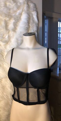 Black crop top 36 C