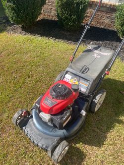 Troybilt TB130 Lawn Mower with Bag!