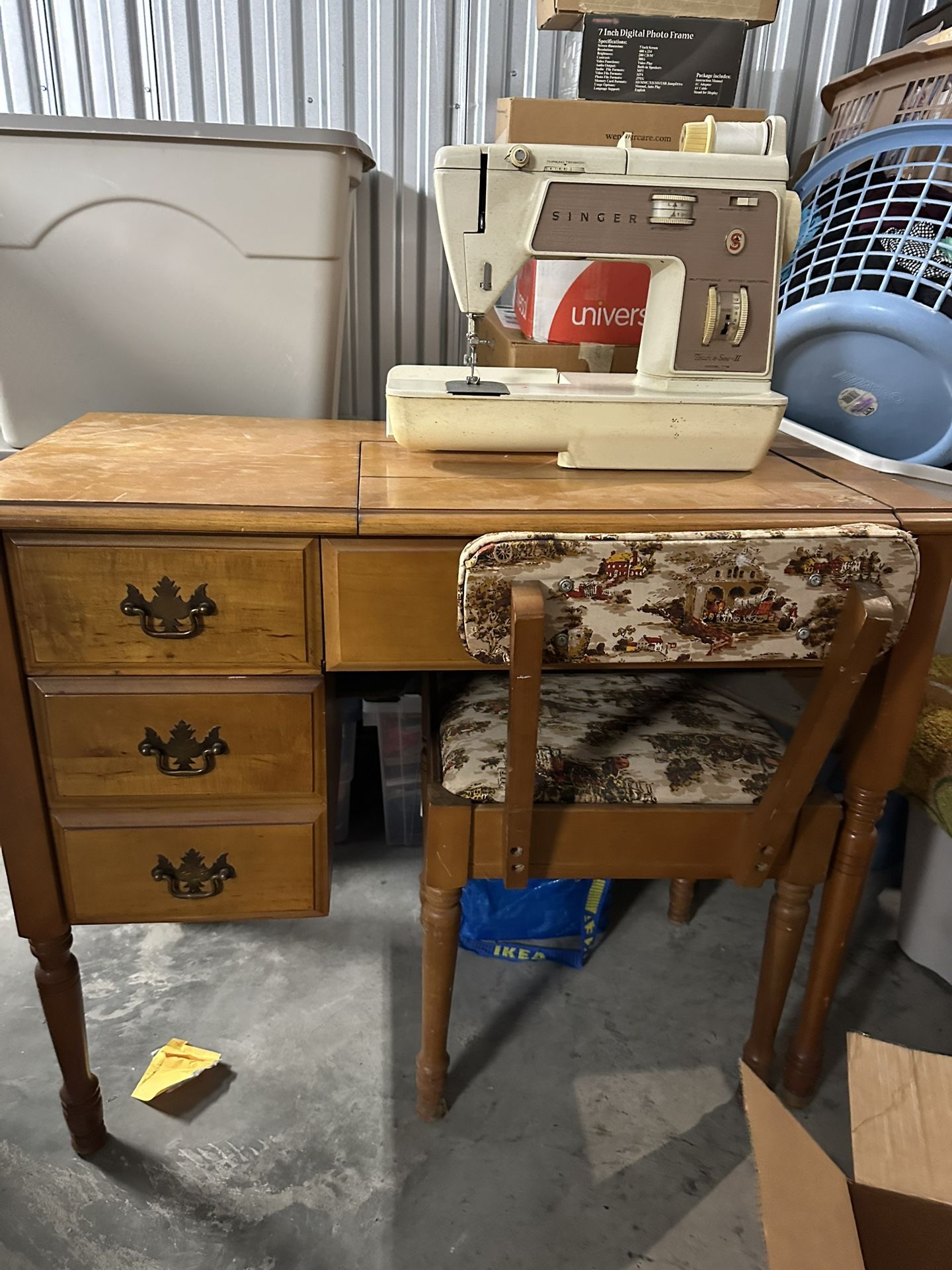 Singer Sewing Cabinet With Storage Chair