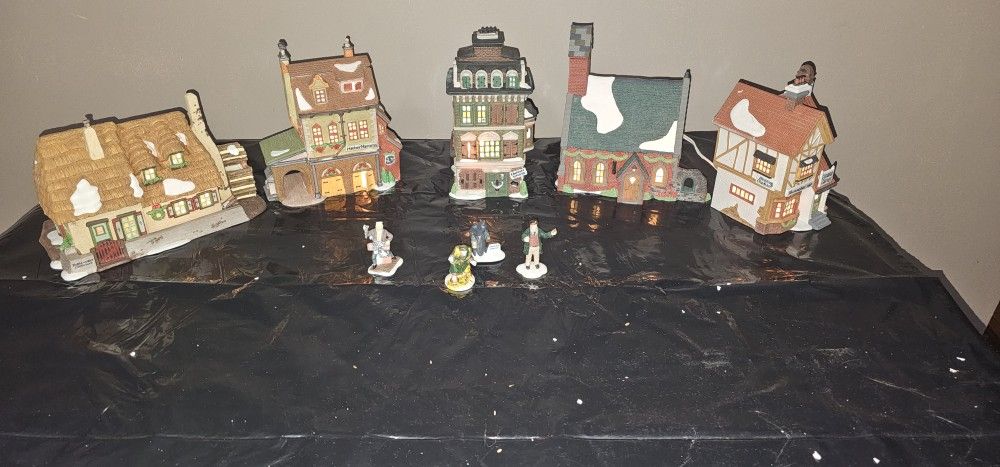 Dept 56 Christmas Village Dickens Edition Make Offer