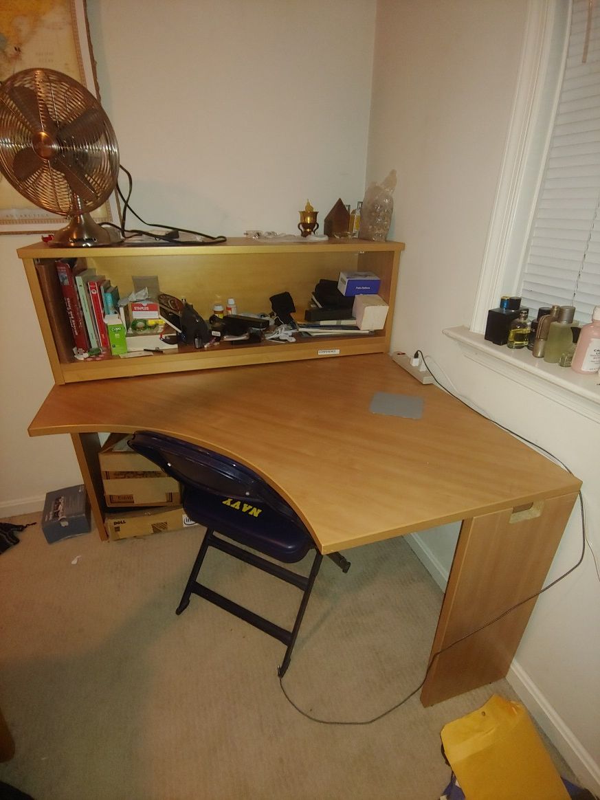 Corner Desk