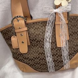 Vintage 2000’s Shoulder Bag