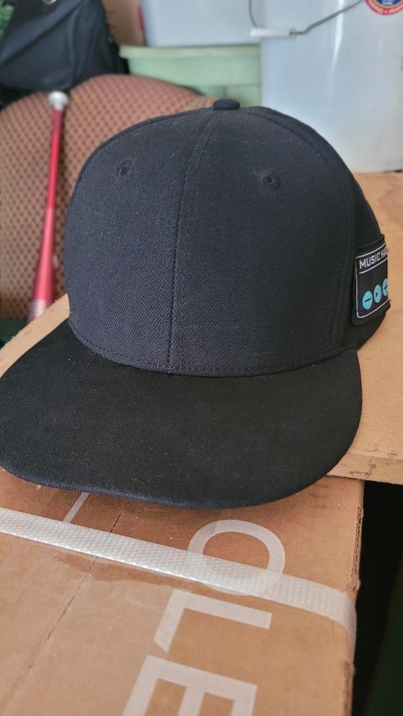 Bluetooth Music Hat Used One Week Works Perfect.. Will Demo..