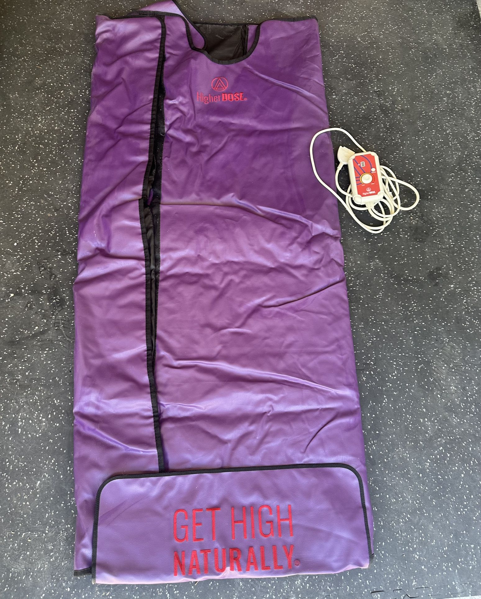 HigherDOSE Infrared Sauna Blanket — Lightly Used, Excellent Condition