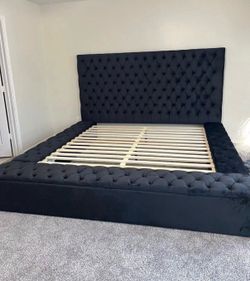 Gorgeous Platform Tuft Queen OR King Bed - $0 Down💰No Credit Needed‼️SaMe DaY DeLiVeRy 🚚