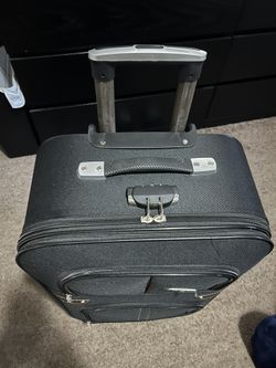 Suit Case 24” NEW 