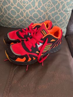 Skechers boys shoes size 4 1/2 youth