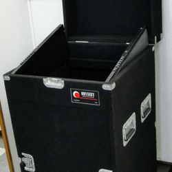 ODYSSEY SLANTED TOP ROLLING RACK 