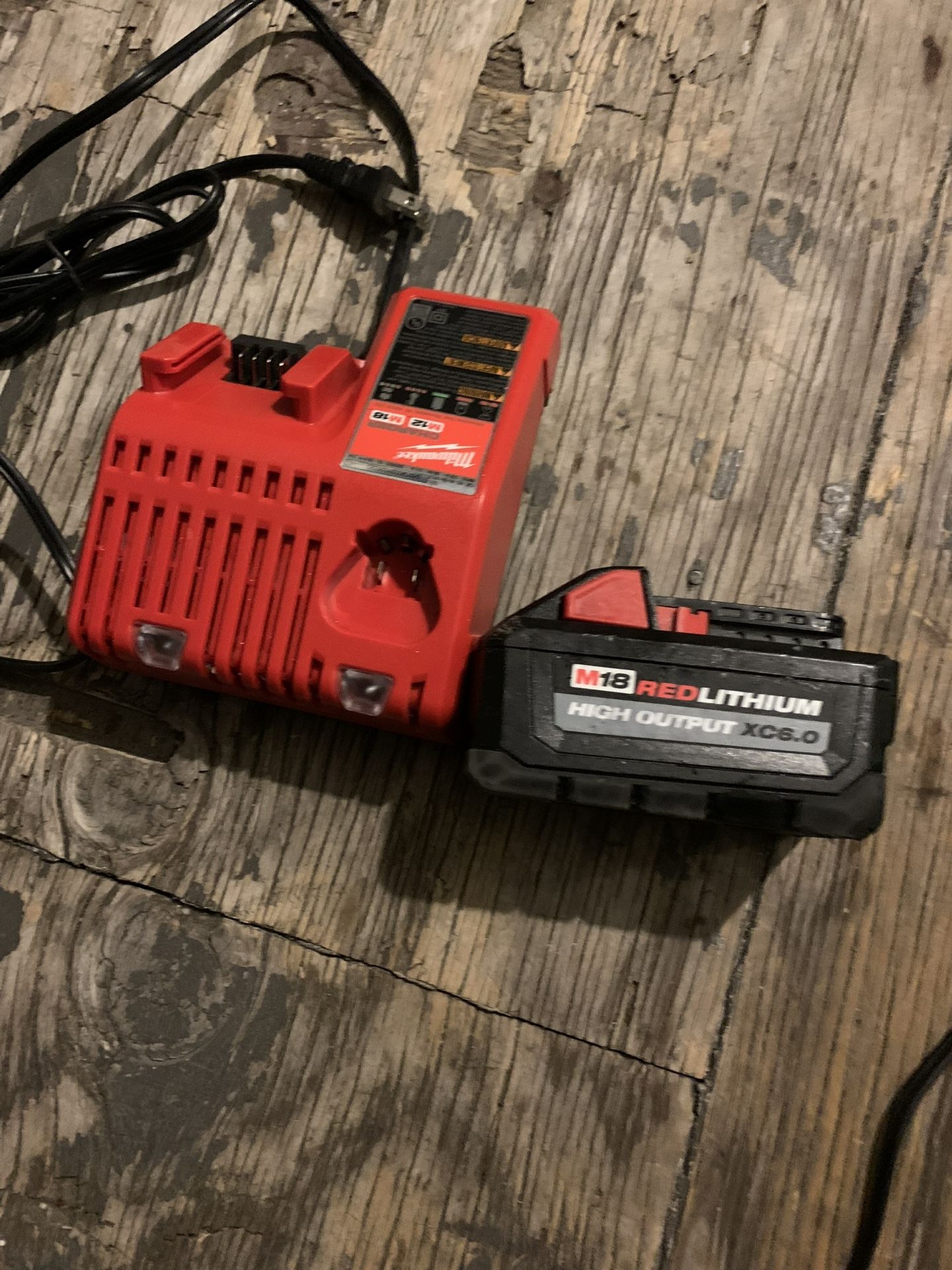 Milwuakee Battery And Charger