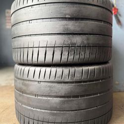 345/25/21. Michelín