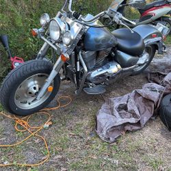 1999 Suzuki Intruder VL1500