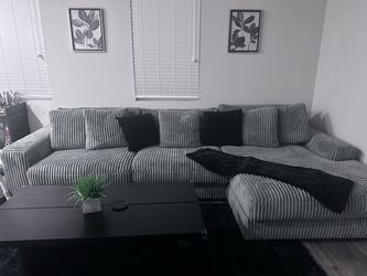 Ashley Furniture Lindyn 3-Piece Modular Sofa w/ Chaise – Fog