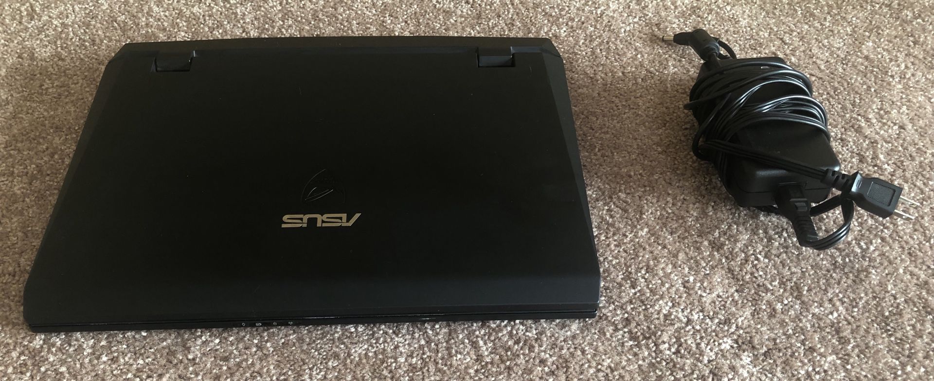 *FOR PARTS* ASUS G73SWRF-BST6 LAPTOP W/CHARGER