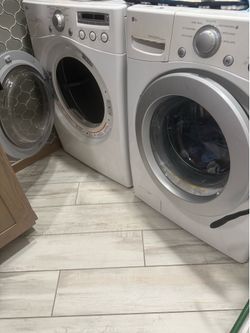 Used Lg washer and dryer set
