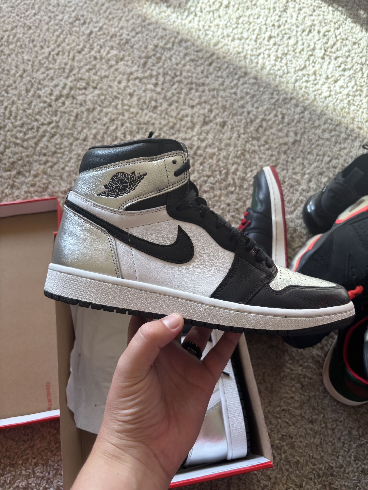 Jordan Retro 1 High Silver Toe