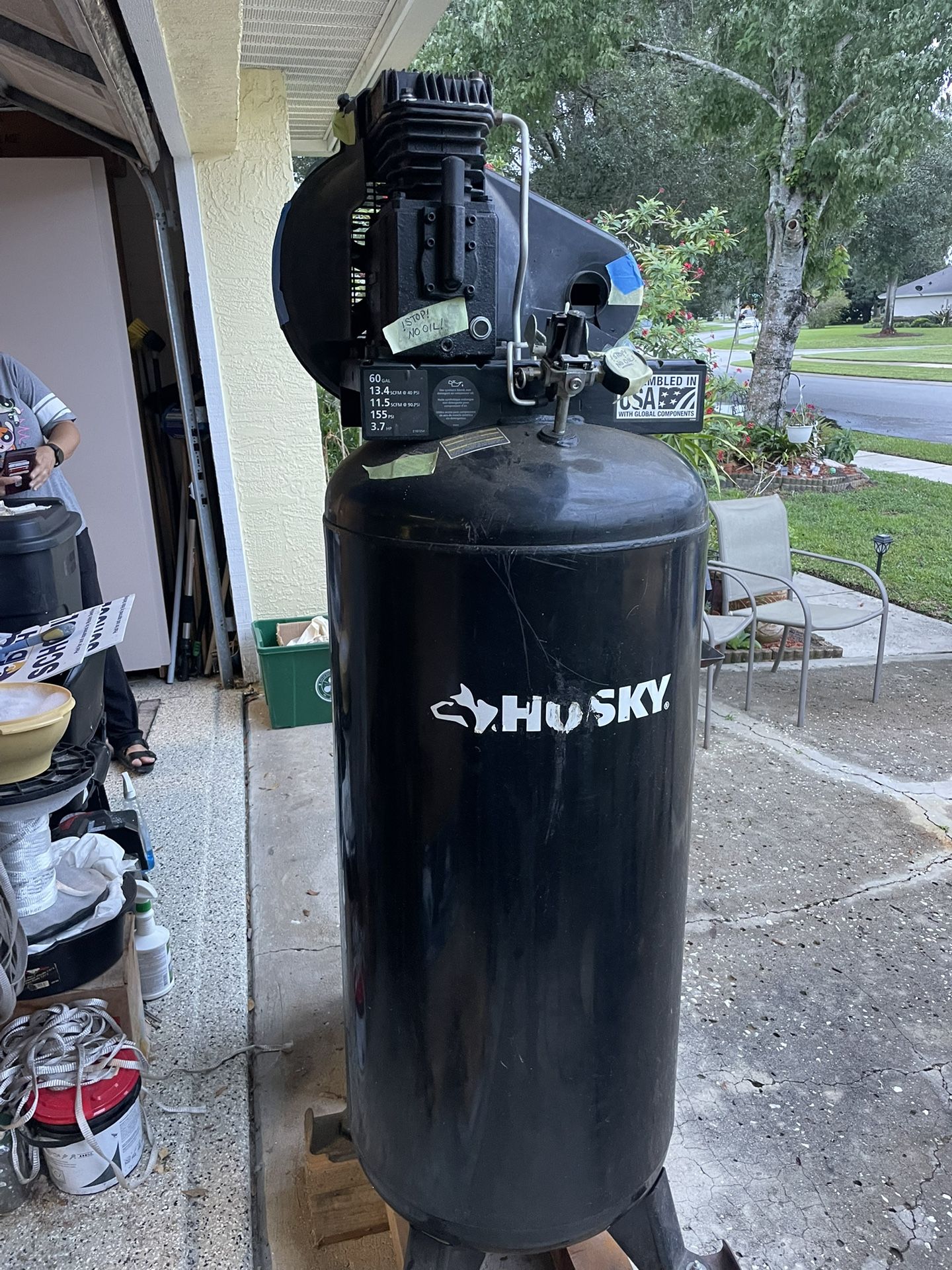 Husky 60 gal compressor