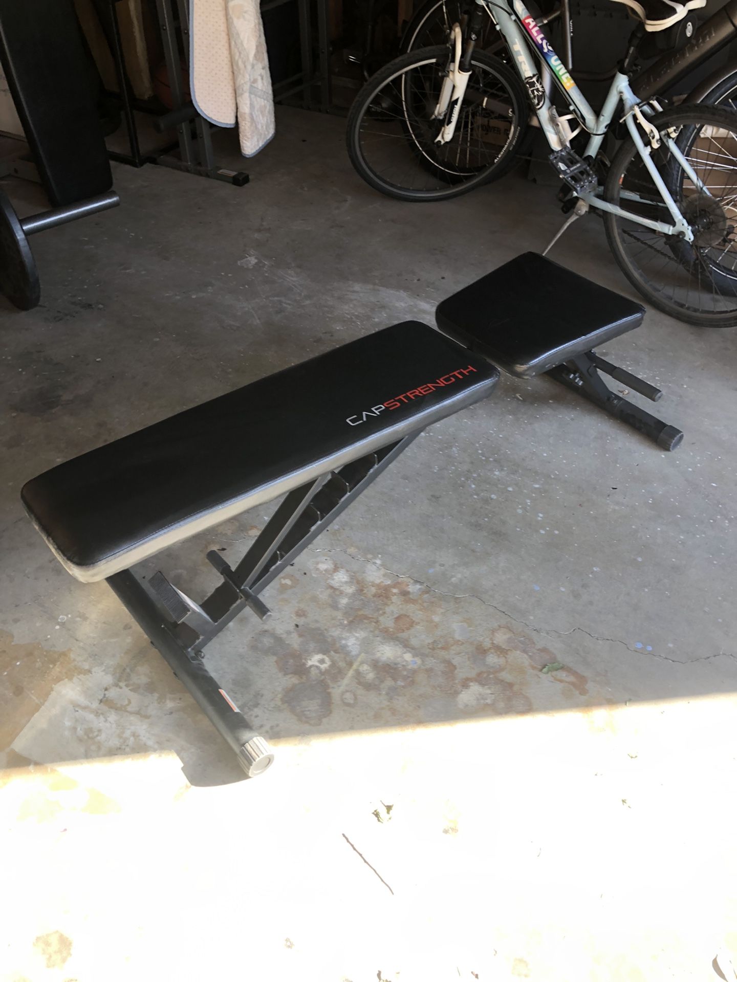 CAP Adjustable Weights Bench