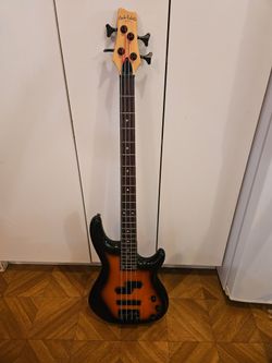 Electric Guitar by Carlo Robelli (musical instruments)