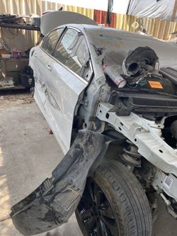 Chrysler 200 parts