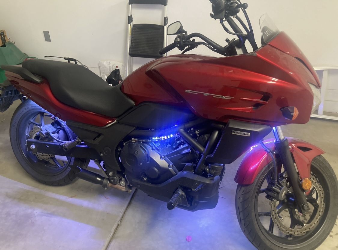 $750 OFF on a Fully Loaded 2014 Honda CTX 🏍️