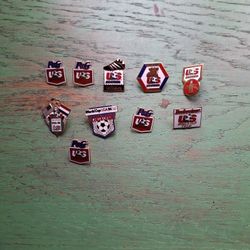 Set Of 10 McDonald's, Toys R Us Pins Set