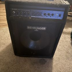 BEHRANGER Amp
