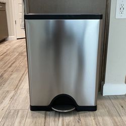 Simplehuman 50L Step Can for Sale in Scottsdale, AZ - OfferUp