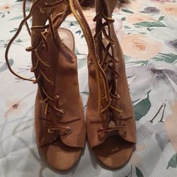 Shoes  10.00