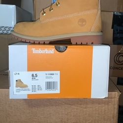 Brand New Timbaland 6 inch Premium Boots Size 6.5 Only 