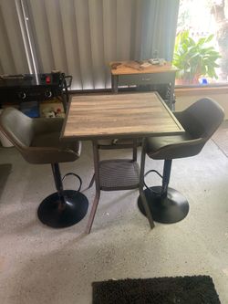 High top porch table, snd stools