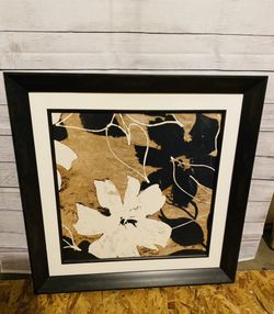 Beautiful Flower Art wall decor Frame 27 x 27