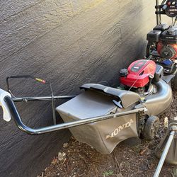 Honda Self Propelled Gas Lawn Mower
