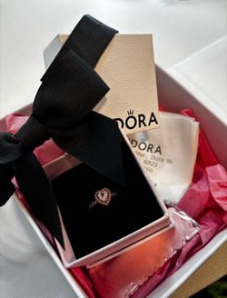 Pandora ring