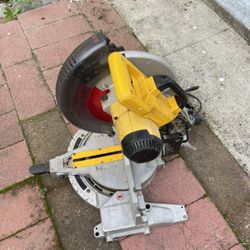 Dewalt Chop Saw 12 Inches 