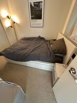 Queen bed Ikea