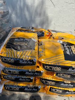 Victor Brand multi Pro Dog Food. Big bags 50lbs Sealed