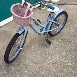 Girls Bike.